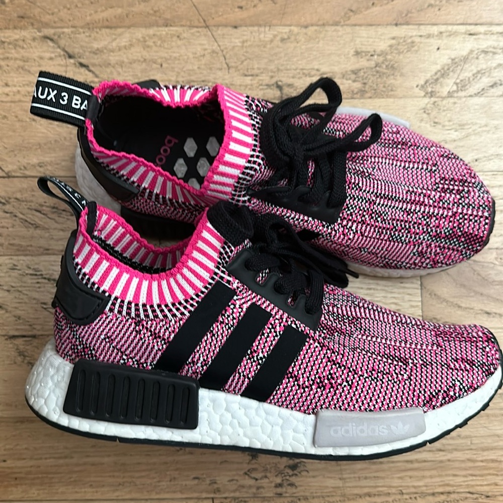 Adidas Sneakers